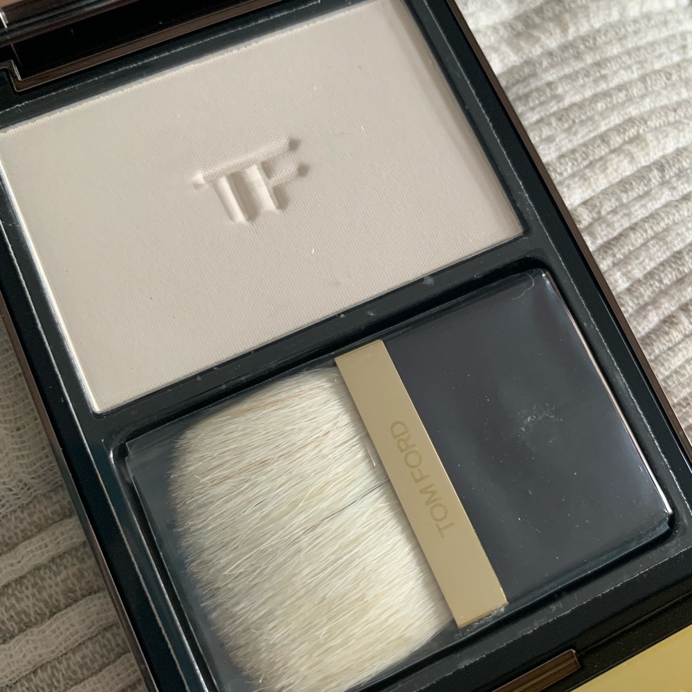 tom ford translucent finishing powder - translucent pink